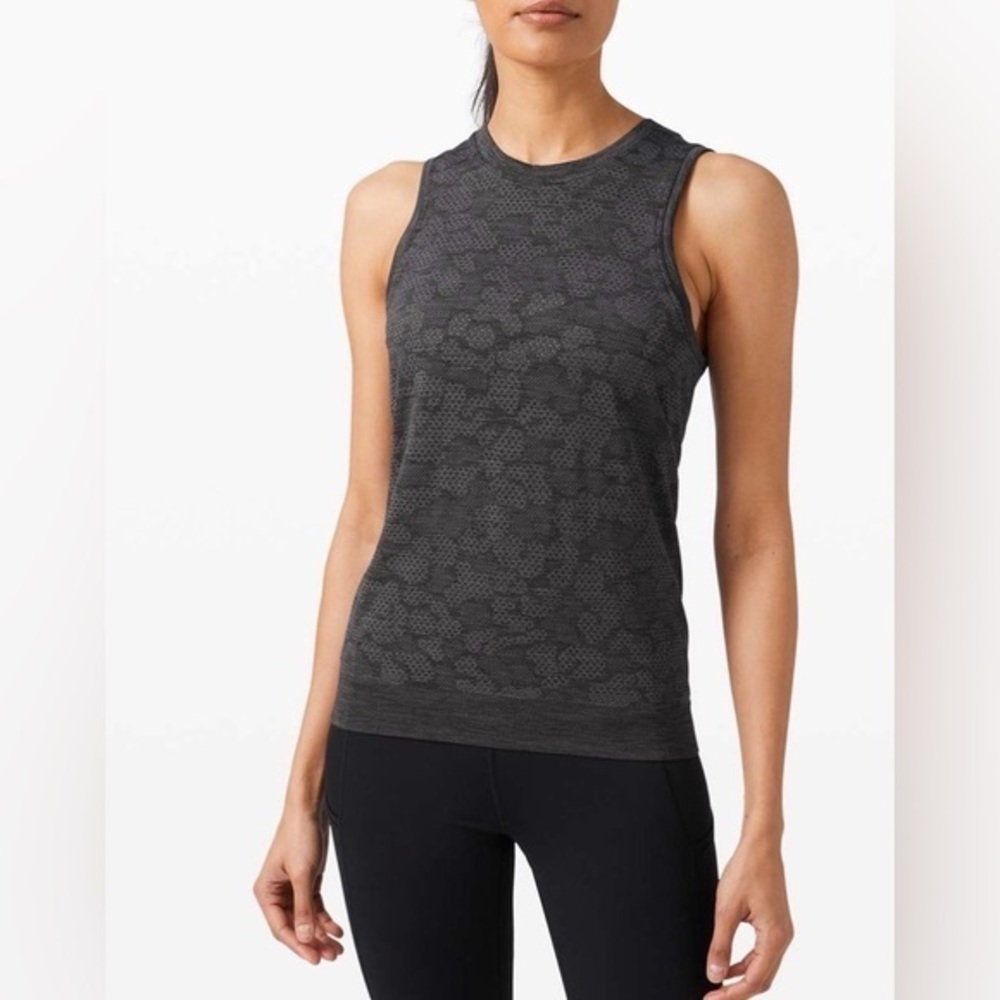 Lululemon Breeze By Muscle Tank Small